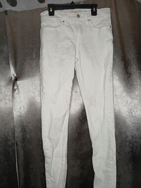 Levi's 311 White Shaping Skinny Jeans - Classic Slim Fit Sz. 26/30